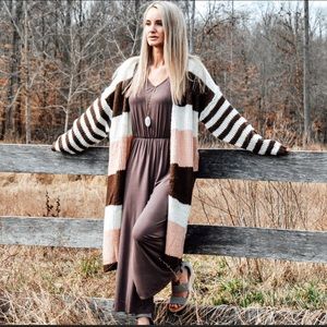 💼   POL Pink & Brown Cardigan Sweater